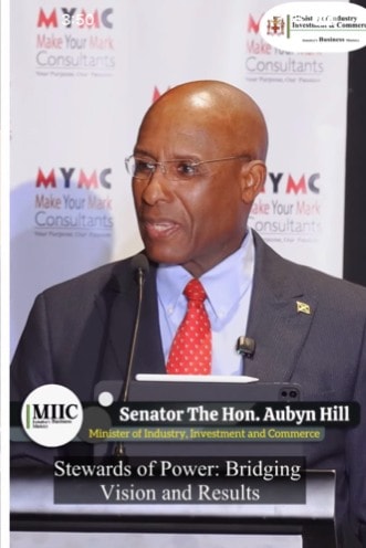 Minister Aubyn Hill delivers the keynote at the Middle Managers Leadership Conference.